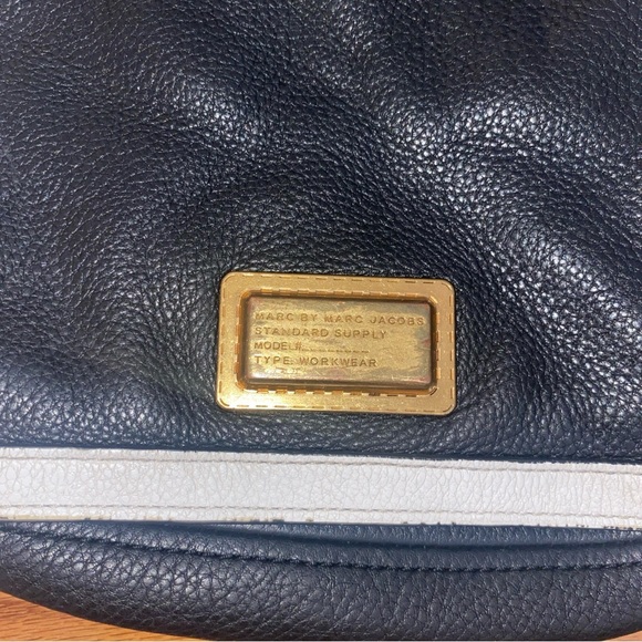 Marc by Marc Jacob’s Leather crossbody handbag Purse Preowned black & white - Picture 3 of 14